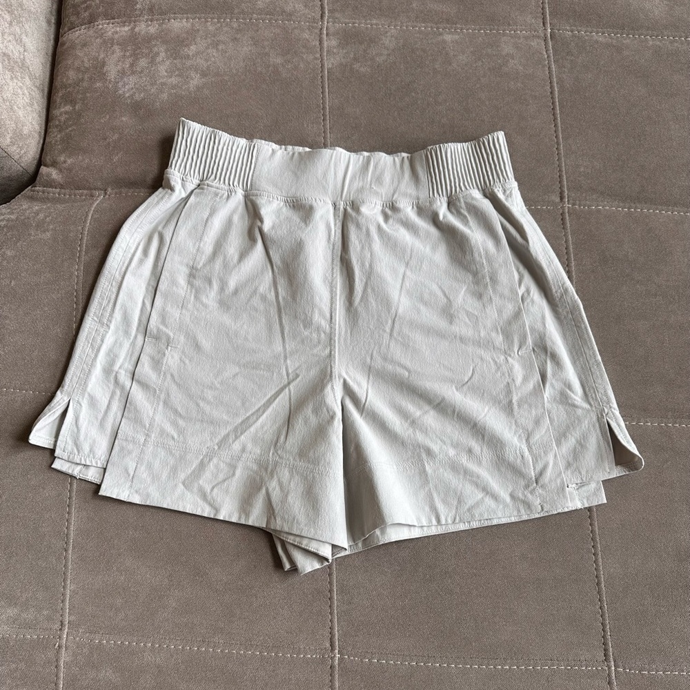 Lululemon Athletica White Skorts Lightweight and Relaxed